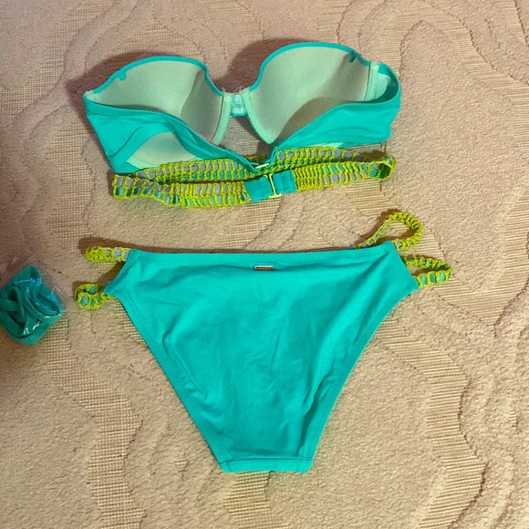 NWOT women’s Victoria’s Secret aqua bikini. Size large bottom. 36C top. - Picture 2 of 5